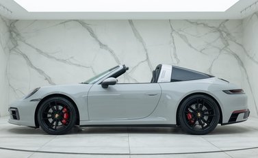 Porsche 911 Targa 4S (992) 3