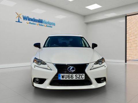 Lexus Is 2.5 300h Sport E-CVT Euro 6 (s/s) 4dr 5