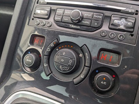 Peugeot 5008 BLUE HDI S/S ALLURE 27