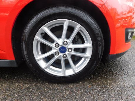 Ford C-Max ZETEC 1.5 TDCI 5Dr 12