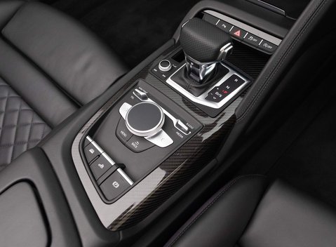 Audi R8 V10 Spyder 14