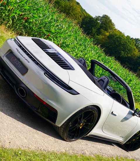 Porsche 911 CARRERA 4 GTS CONVERTIBLE 1