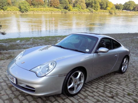 Porsche 911 Carrera 2 51