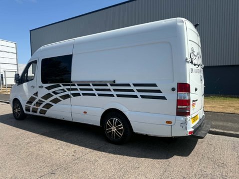 Mercedes-Benz Sprinter RACE VAN CAMPER VAN MOTORHOME 2