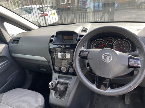 Vauxhall Zafira 1.6 16V Exclusiv Euro 5 5dr 10