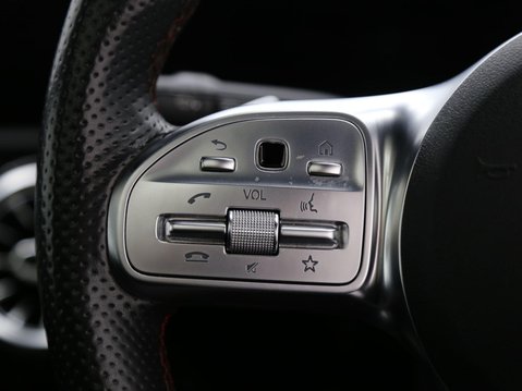 Mercedes-Benz A Class 1.5 A180d AMG Line (Premium Plus) 7G-DCT Euro 6 (s/s) 5dr 11