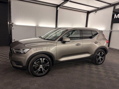 Volvo XC40 1.5h T5 Twin Engine Recharge 10.7kWh Inscription Pro Auto Euro 6 (s/s) 5dr 52