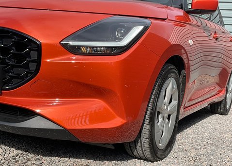 Suzuki Swift MOTION 5