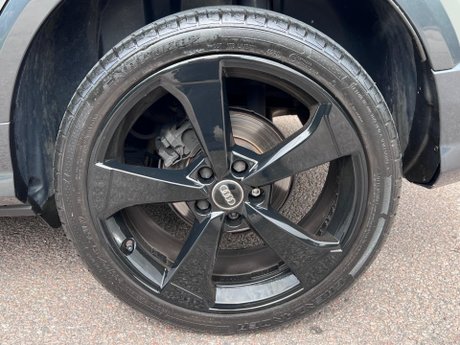 Audi Q2 1.4 TFSI CoD Edition 1 S Tronic Euro 6 (s/s) 5dr 45