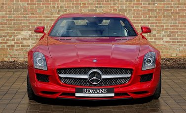 Mercedes-Benz SLS AMG 2