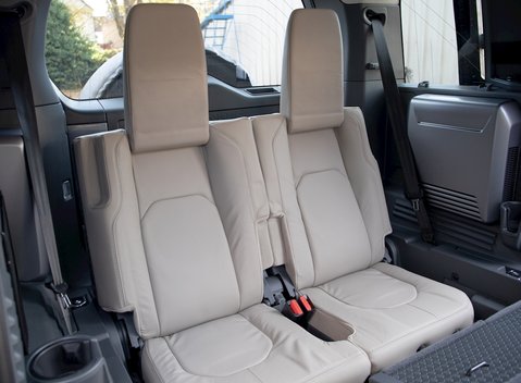 Land Rover Defender 110 HSE D240 15