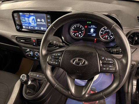 Hyundai i10 1.0 SE Connect Euro 6 (s/s) 5dr 11