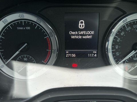 Skoda Karoq 1.0 TSI SE L SUV 5dr Petrol Manual Euro 6 (s/s) (116 ps) Parking Sensors 24