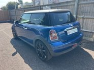 Mini Hatch COOPER D 1.6 3dr 14