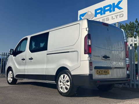 Renault Trafic 2.0 dCi Blue LL30 Sport Crew Van Double Cab 6dr Diesel Manual L2 H1 Euro 6 38