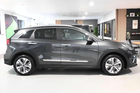 Kia Niro 4 PLUS 17