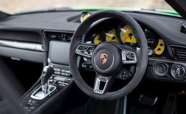 Porsche 911 (991.2) Turbo S 11