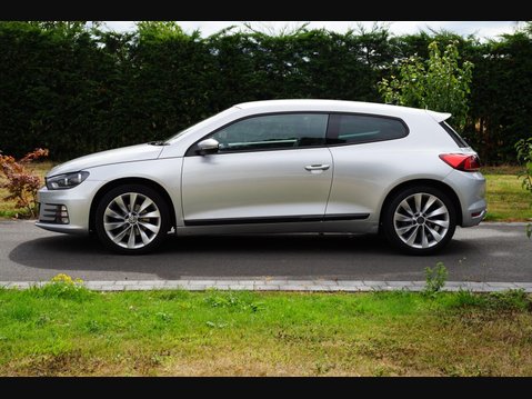 Volkswagen Scirocco 2.0 TDI BlueMotion Tech GT Euro 6 (s/s) 3dr 9