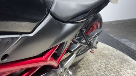 Suzuki SV650 N 2018 LATEST MODEL ONLY 18K A2 BIKE 650CC VTWIN 38