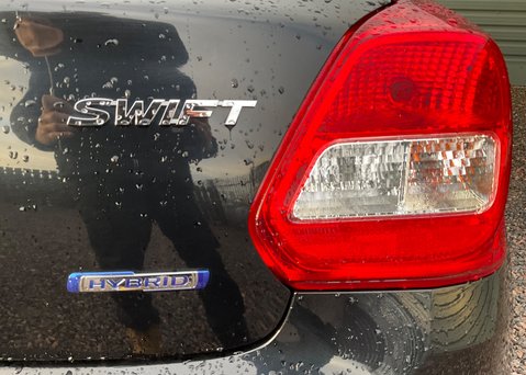 Suzuki Swift SZ-T DUALJET SHVS MHEV 12