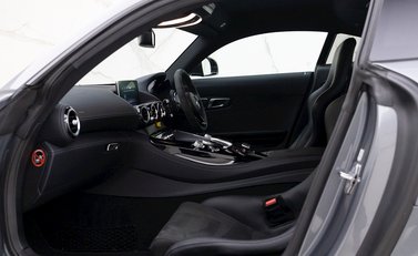 Mercedes-Benz AMG GT R GT R Premium 12