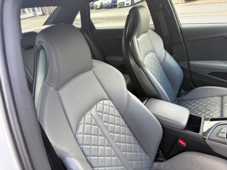 Audi A4 TFSI S4 QUATTRO 16
