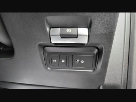 Land Rover Discovery Sport R-DYNAMIC HSE 24