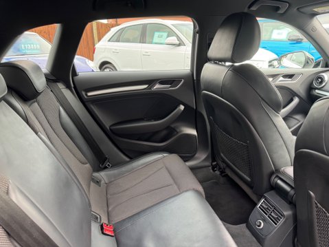 Audi A3 S LINE TFSI BLACK EDITION 41