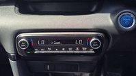 Toyota Yaris 1.5 VVT-h Dynamic Hatchback 5dr Petrol Hybrid E-CVT Euro 6 (s/s) (116 ps) 38