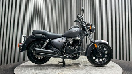 Keeway Superlight 125 2022 ONLY 534 MILES JUST SERVICED NEW MOT CRUISER 125CC 4
