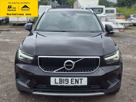 Volvo XC40 2.0 T4 Momentum SUV 5dr Petrol Auto AWD Euro 6 (s/s) (190 ps) 2