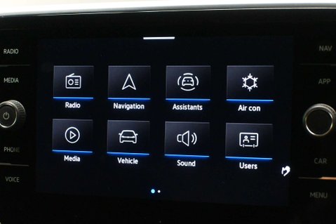 Volkswagen T-Roc 1.5 T-Roc Style TSI Semi-Auto 5dr 23