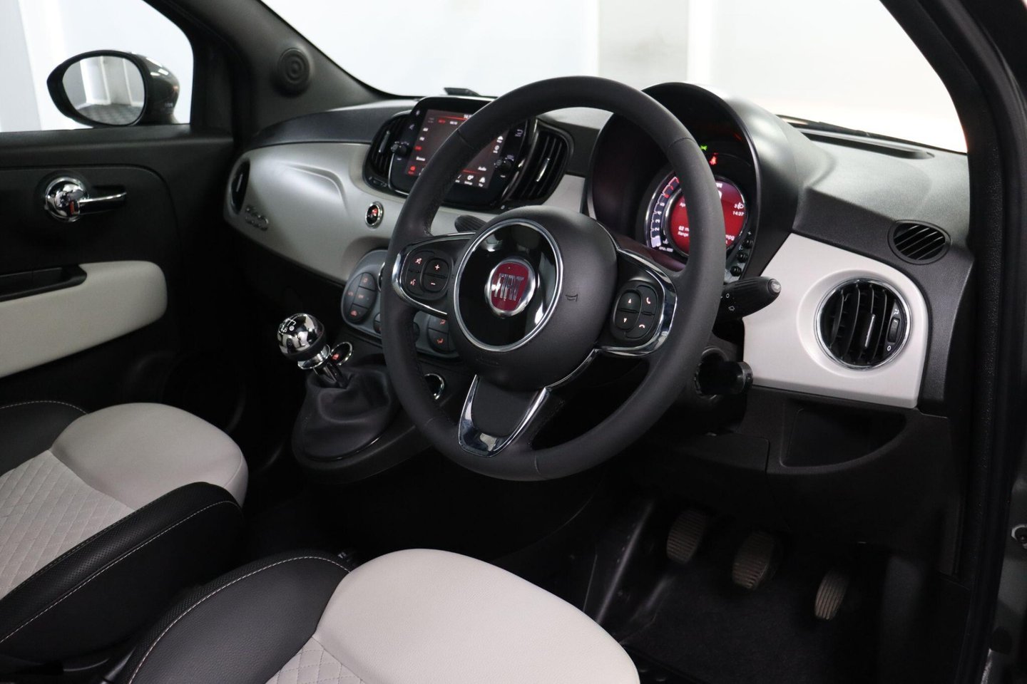 2021 Fiat 500 — image 26
