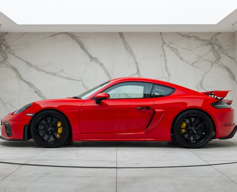Porsche Cayman GT4 (718) 