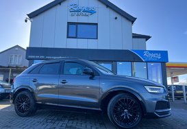 Audi Q3 2.0 TDI QUATTRO BLACK EDITION AUTO 2