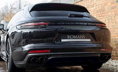 Porsche Panamera Turbo S E-Hybrid Sport Turismo 26