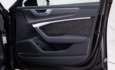 Audi RS6 Avant Vorsprung 16