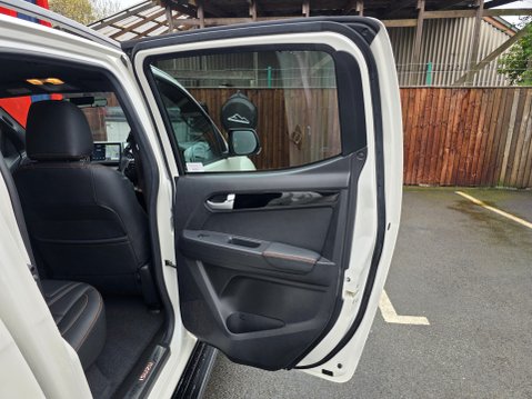 Isuzu D-Max BLADE DCB Auto 26