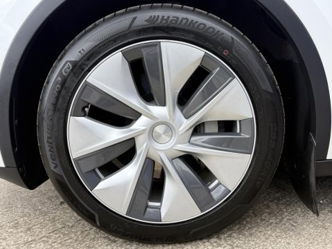 Tesla Model Y SUV 5dr Electric Auto RWD (346 ps) 17