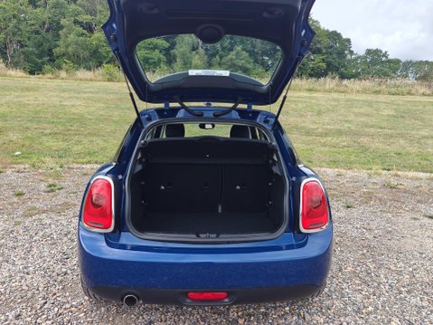 Mini Hatch 1.5 Cooper Auto Euro 6 (s/s) 5dr 7
