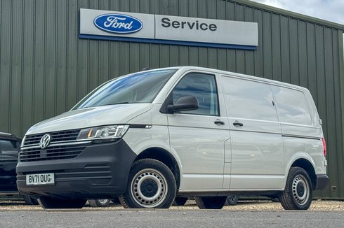 Volkswagen Transporter AUTO SWB L1H1 Low Roof Startline T32 Air Con Sensors EURO 6
