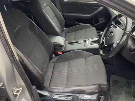 Volkswagen Passat 2.0 TDI Alltrack Estate 5dr Diesel DSG 4Motion Euro 6 (s/s) (190 ps) 6