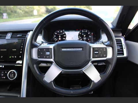 Land Rover Discovery R-DYNAMIC HSE MHEV 16