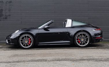 Porsche 911 Targa 4S (992) 3