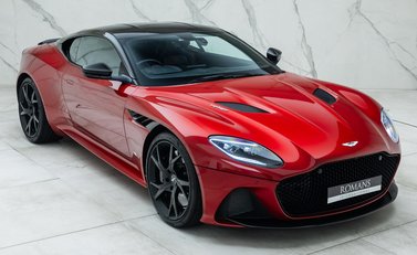 Aston Martin DBS Superleggera 11