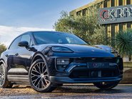 Porsche Macan 4 Electric 1