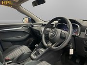 MG ZS 1.5 VTi-TECH Explore SUV 5dr Petrol Manual Euro 6 (s/s) (106 ps) Air Con - 12