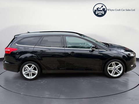 Ford Focus 1.0T EcoBoost Zetec Euro 6 (s/s) 5dr 9