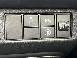 Honda HR-V 1.5 HR-V Elegance i-MMD CVT 5dr 59