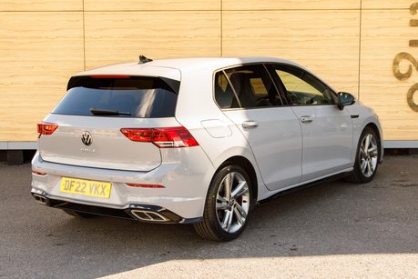 Volkswagen Golf R-LINE TSI